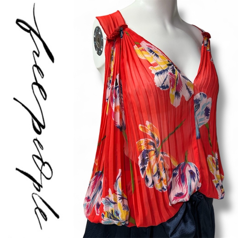 Free People Chiffon Pleated V-Neck Tulip Print Lipstick Red Halter Top size XS